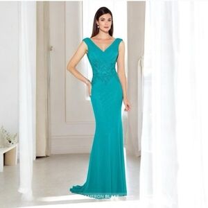Elegant Teal Evening Gown
